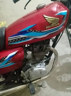 Honda /1/2/5/     /0/3/2/8/9/4/6/2/5/0/4/. WhatsApp number