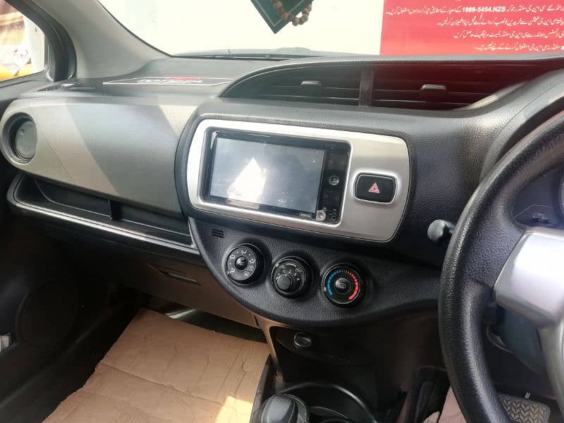 Toyota Vitz 2014 6