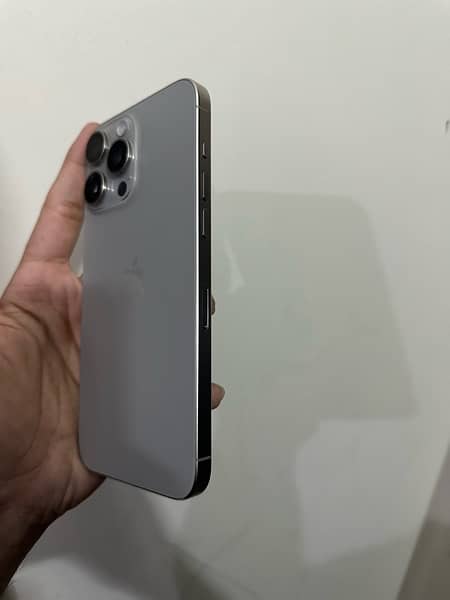 iPhone 15 Pro Max 256gb PTA Approved 1