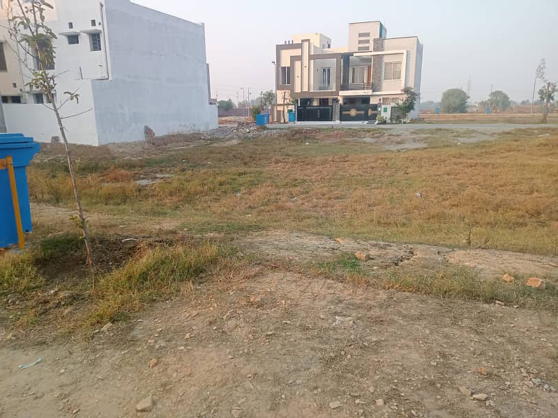 5 Marla Possession Plot in Bahria Orchard Low Cost Block E 0