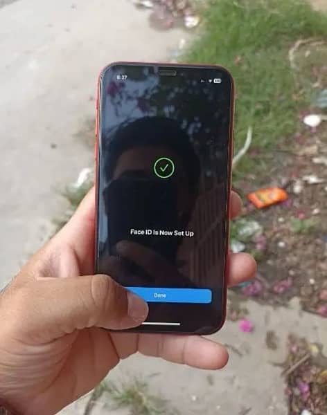 XR oka phone no issues 10+9.5 condition 91 % 64? 0