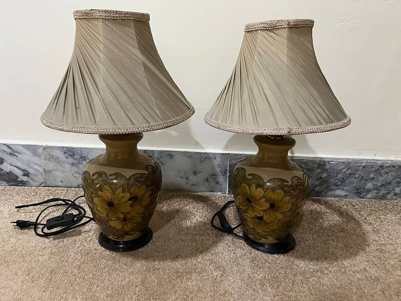 Ceramic hand painted table lamps 1