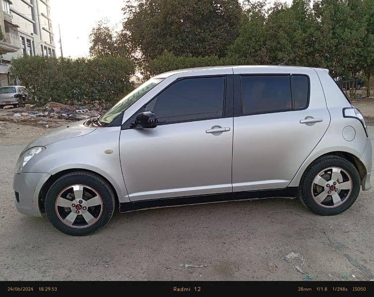 Suzuki Swift 2011 0