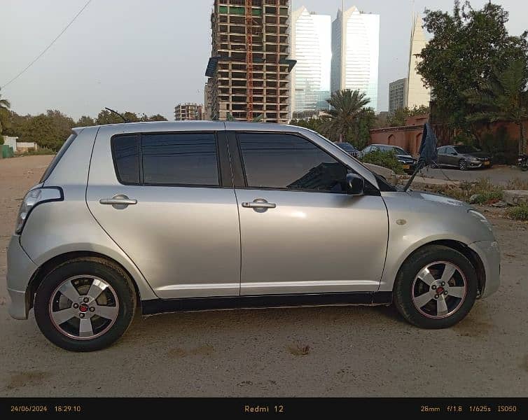 Suzuki Swift 2011 5