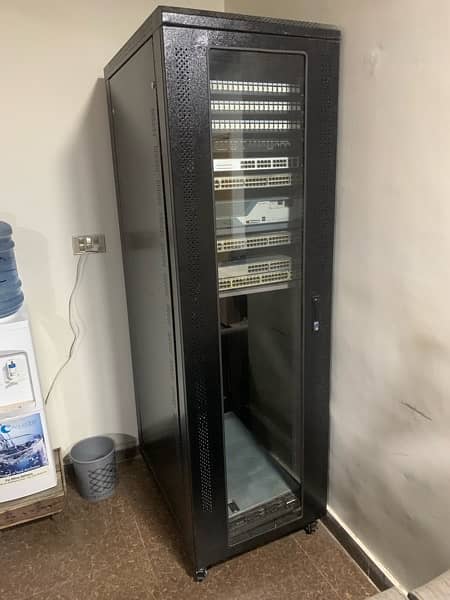 42 U , 18 U and 20 U server Rack for sale 0