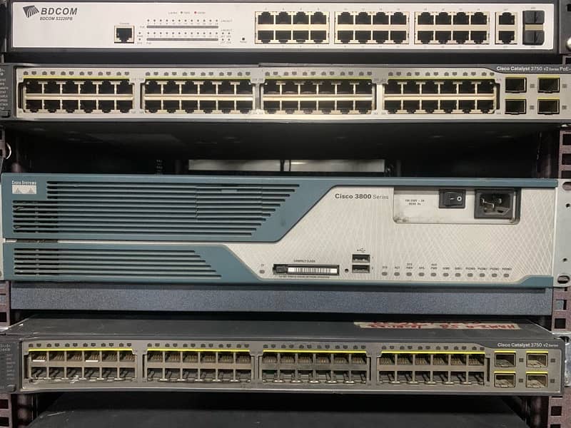 Cisco networking Switches for Sale in great condition 4