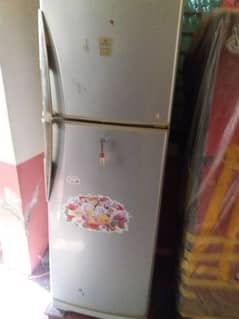 Large Size Dawlanvce Fridge Inverter. 100%OK and Lush Condition