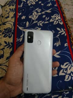 Tecno spark 6go