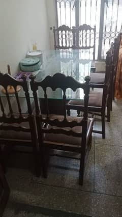 just (15000) dining table with 6 chair