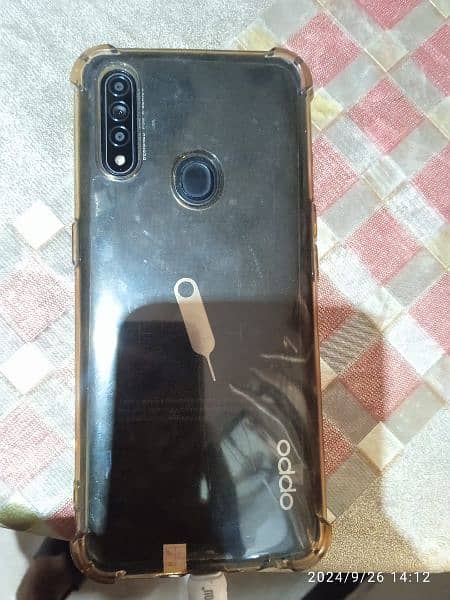 OPPO A-31. 2