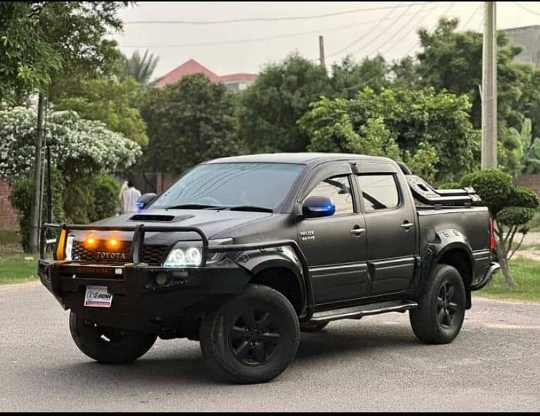 Toyota Hilux 2011 9