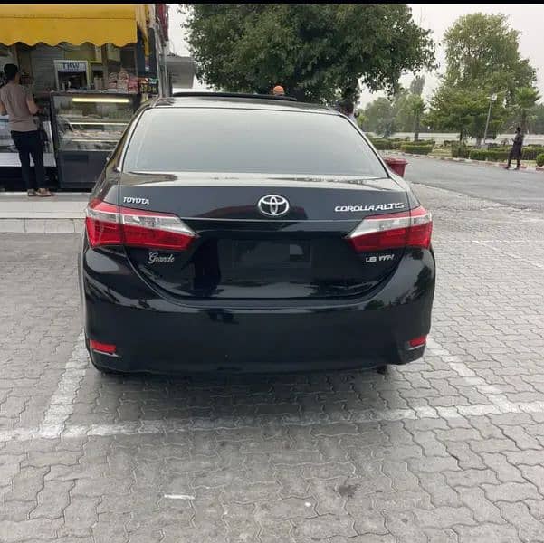 Toyota Altis Grande 2014 3