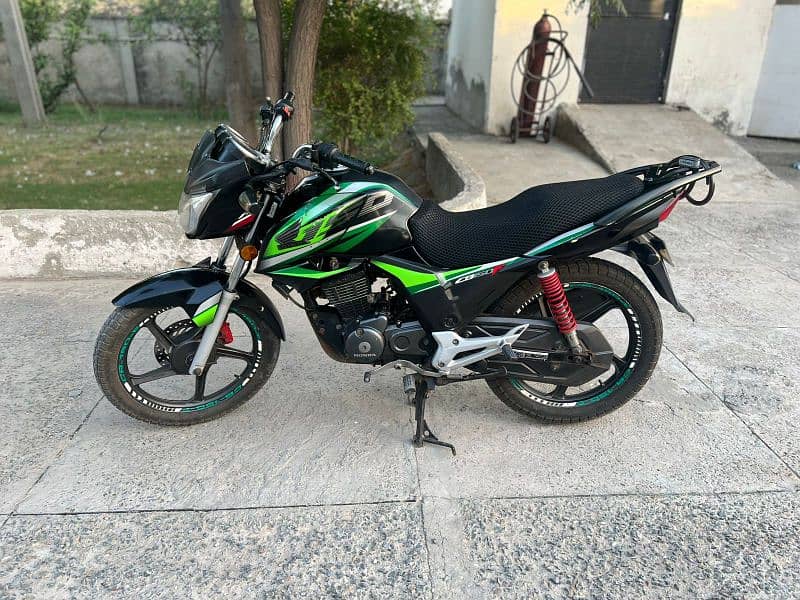 Honda cb 150F green black 1