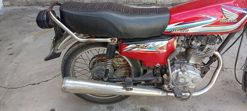 Honda CG125 8