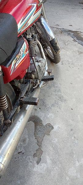 Honda CG125 9