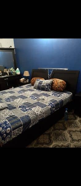 Bed Set With dressing + 2Sid tabel + Devider + Almari 3