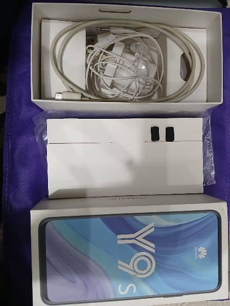 Huawei Y9s 128Gb Excellent Condition with box and all accessories 14