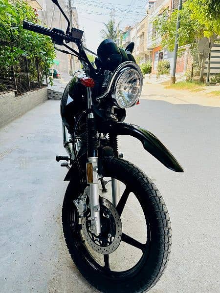 Yamaha YBR 125G Only 1k Driven 2024 model 5