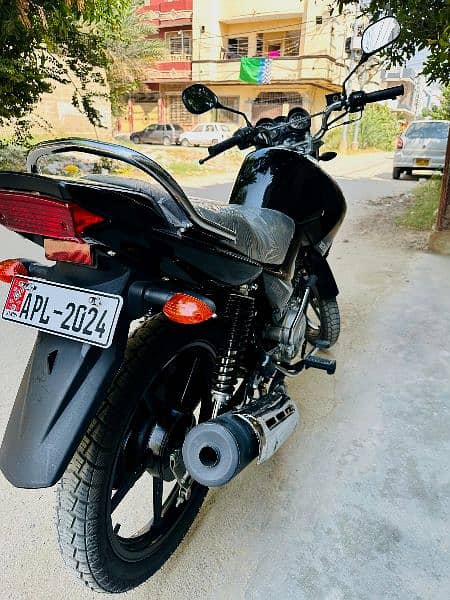 Yamaha YBR 125G Only 1k Driven 2024 model 7