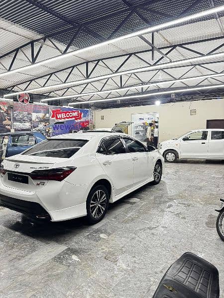 Toyota Altis Grande 2018 11