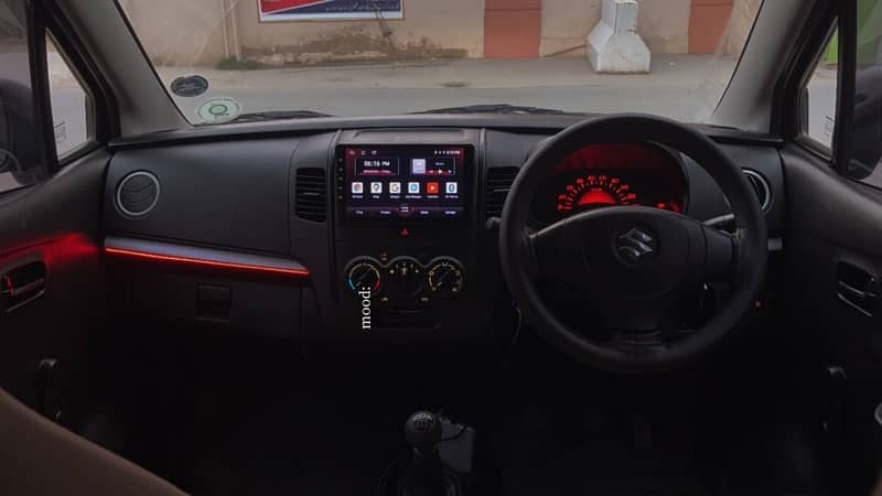 Suzuki Wagon R 2018 1