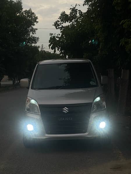 Suzuki Wagon R 2018 13