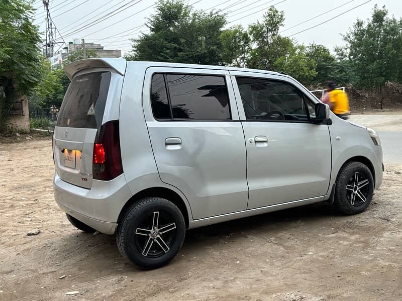 Suzuki Wagon R 2018 17