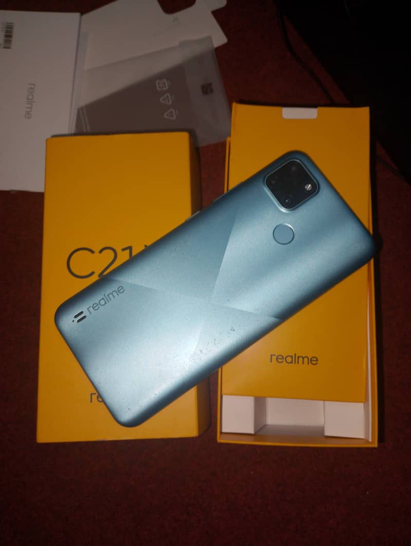 Realme C21 2