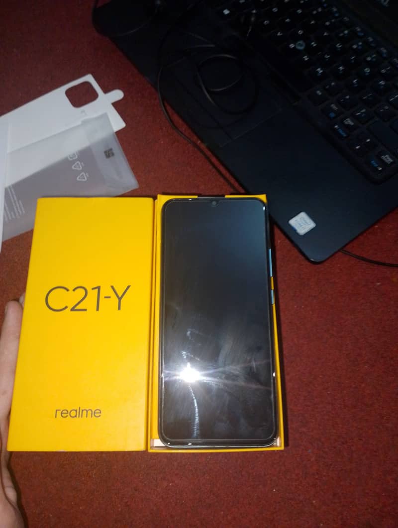 Realme C21 4