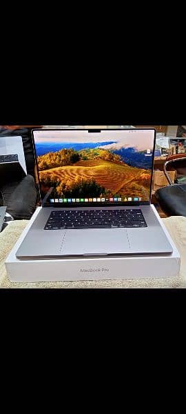 MacBook M2 Pro 2023 16GB 512GB 16" Display MNW83LL/A With Box 17