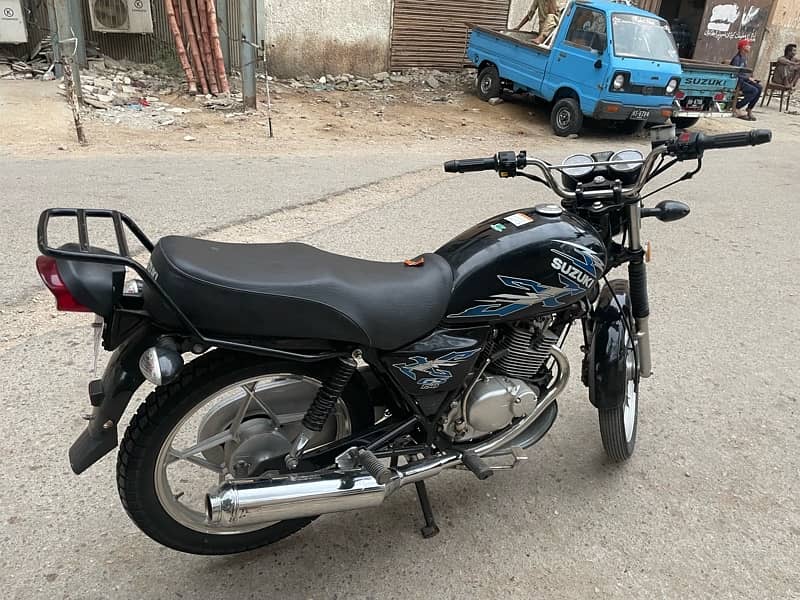 suzuki Gs 150(insured) 4