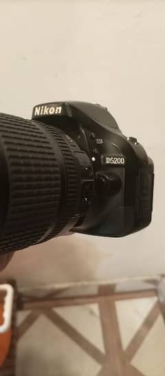 Nikon D5200 + 18-105mm lens (10/10)