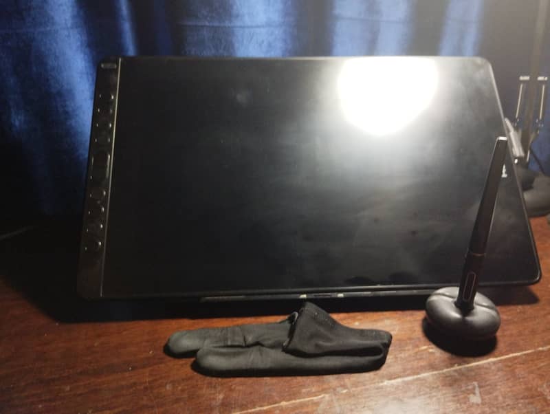 Huion kamvas 16 (price negotiable) 0