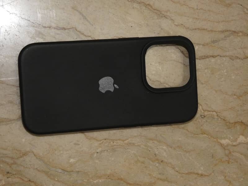 iPhone 14 pro Cases & Cover in best condition 1