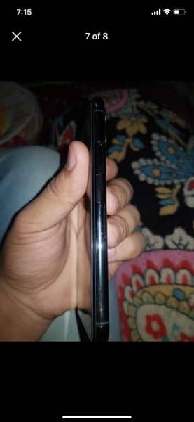 iPhone 11 Pro URGENT CELL 5