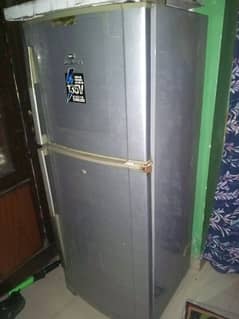 Urgently sale Dawlance Refrigerator