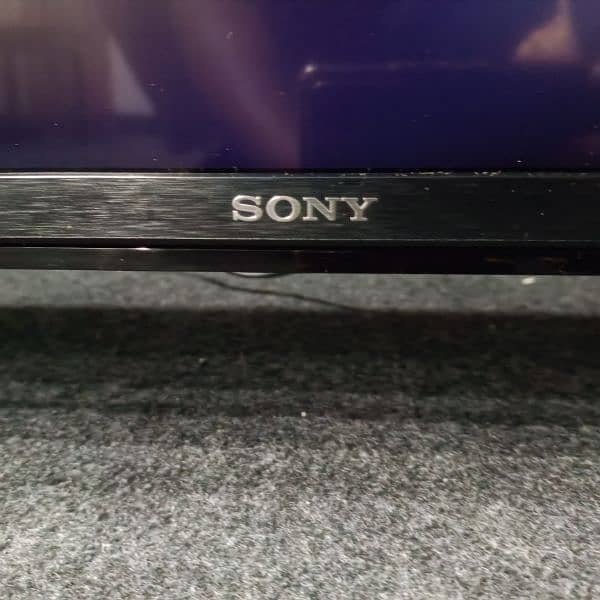 SONY 55" 4K GOOGLE TV 11