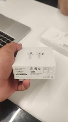 air pods 4