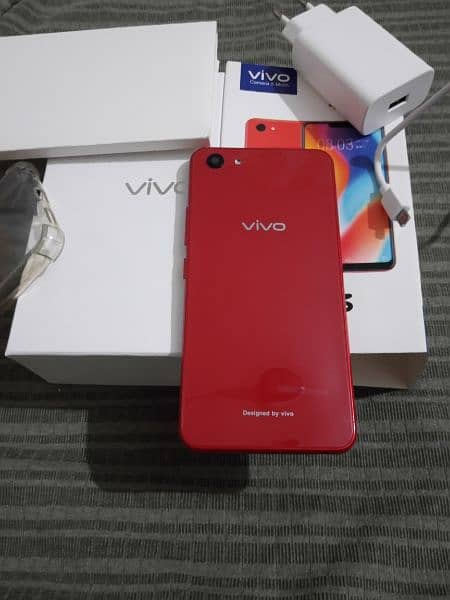 Vivo y83 128gb & 6gb In Good Condition with box Charger 3