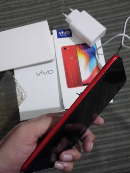 Vivo y83 128gb & 6gb In Good Condition with box Charger 8