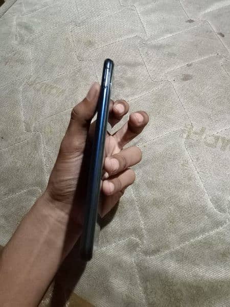 vivo y20 4/64 urgent sale serious buyer concat 4