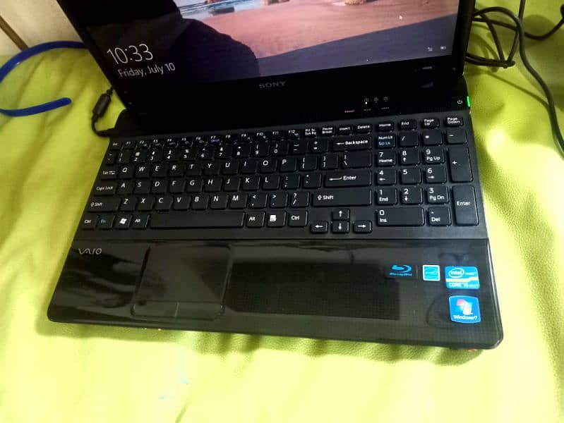 Sony vaio corei5 Glossy Laptop 4GB Ram 320GB HDD Good condition 4