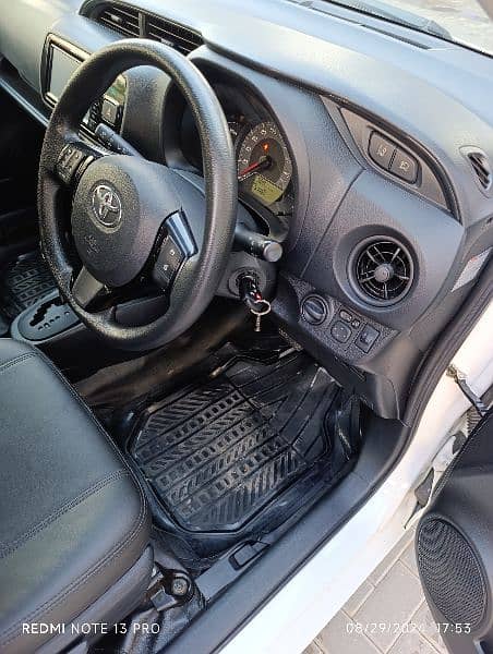 Toyota Vitz 2018 7