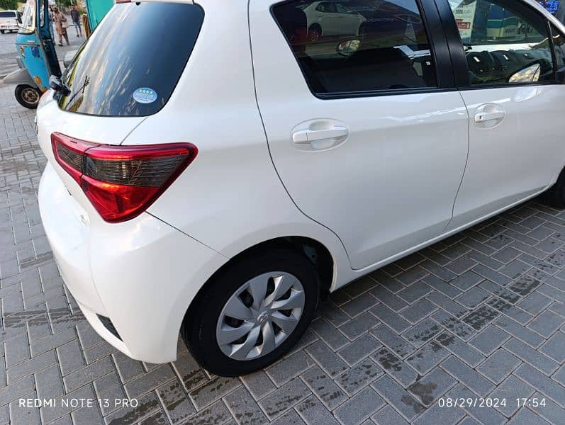 Toyota Vitz 2018 14