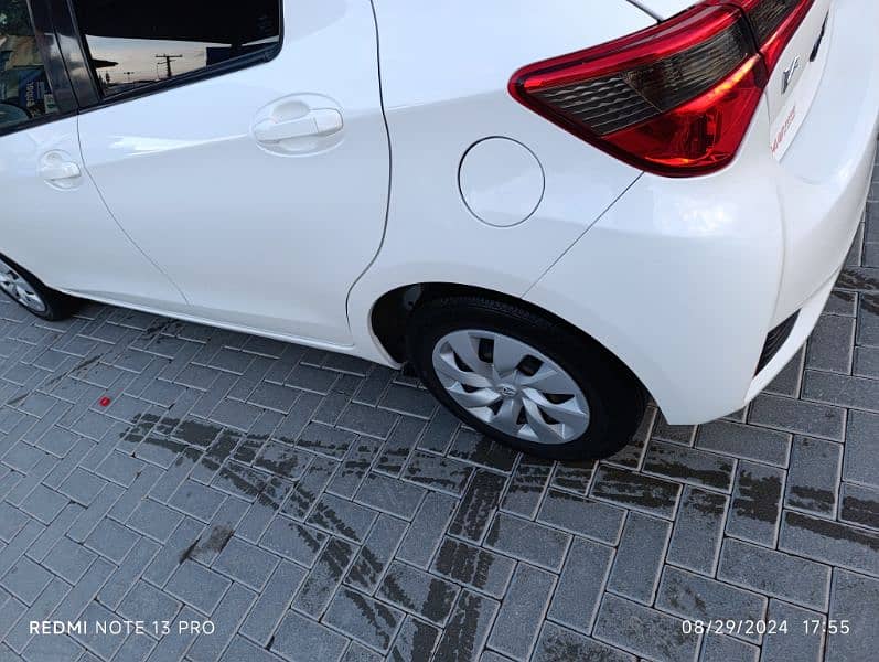 Toyota Vitz 2018 16