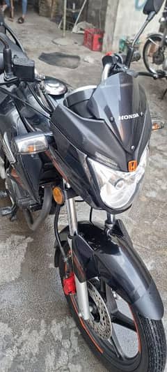 Honda CB150F Black 10/10 condition