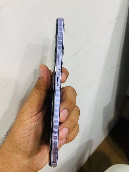 Vivo V27E condition 10/10 4