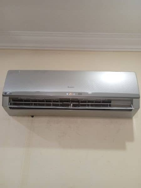 Gree G 10 inverter 1 ton heat and cool, 03097324851 0