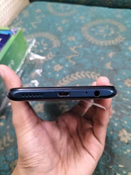 infinix hot 9 4/128gb pta approve 7