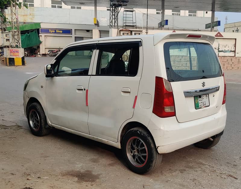 Suzuki Wagon R 2017 1